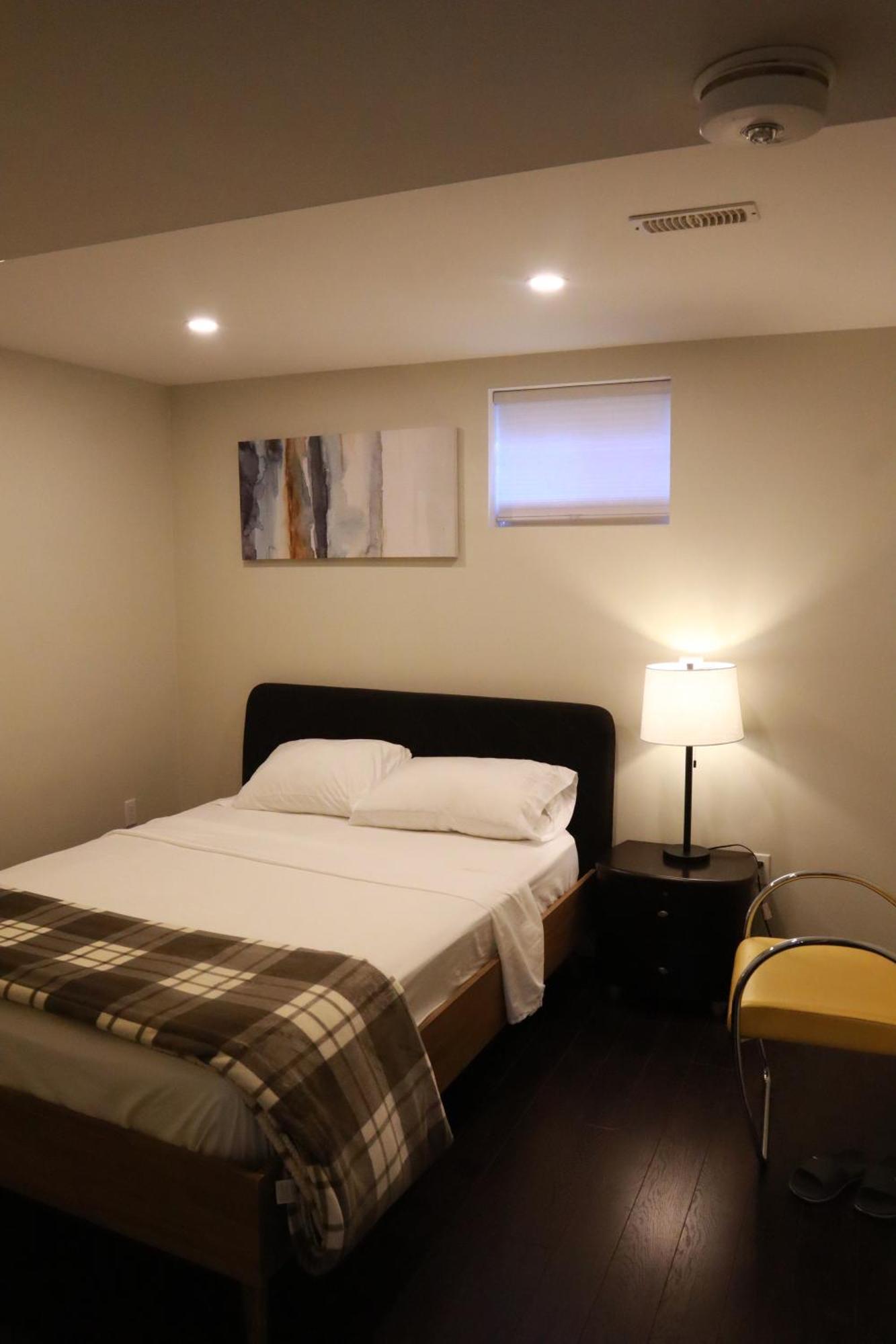 Stunning Furnished 2Bedroom/2Washroom Apartment Brampton Exteriör bild