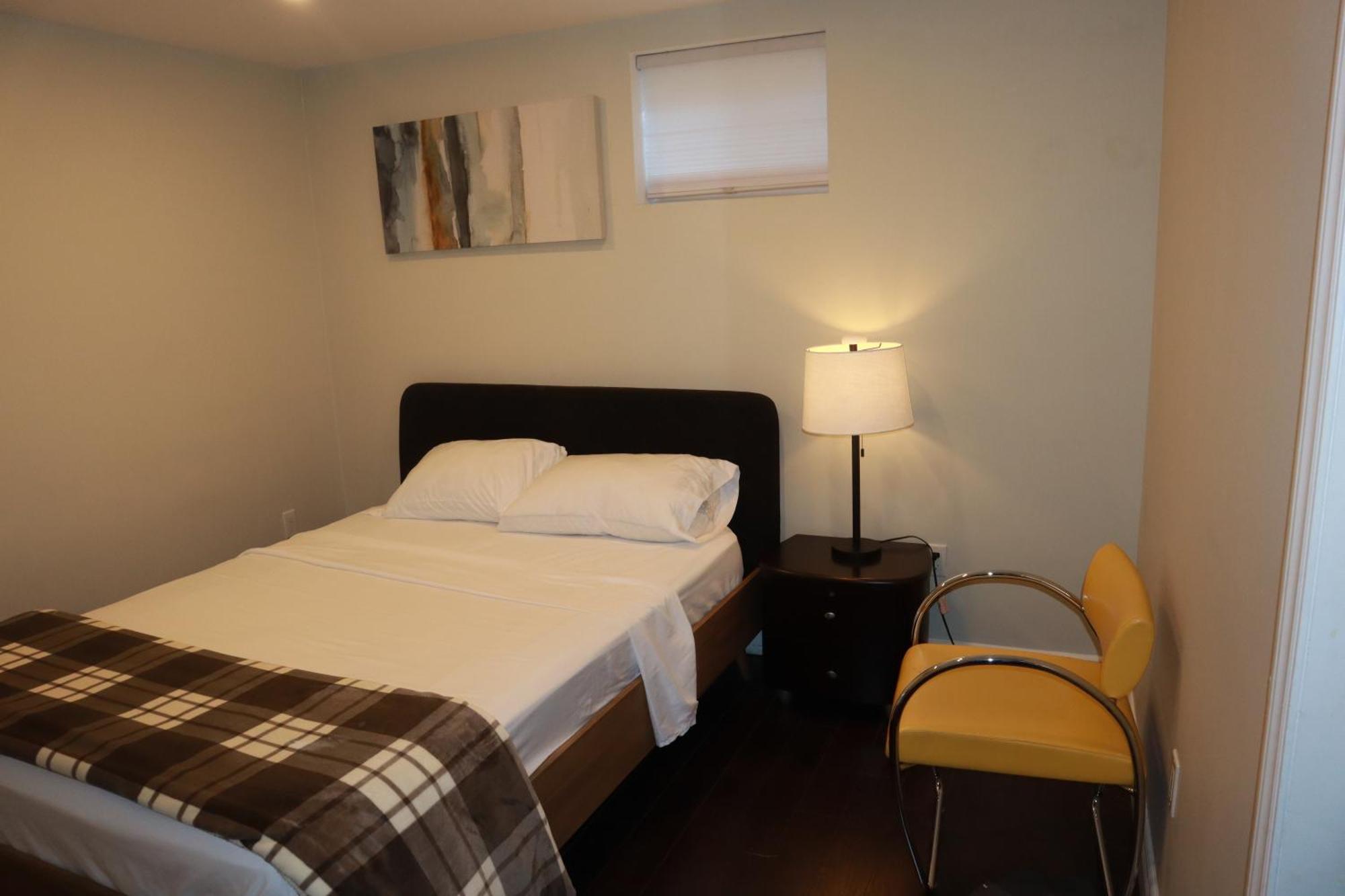 Stunning Furnished 2Bedroom/2Washroom Apartment Brampton Exteriör bild