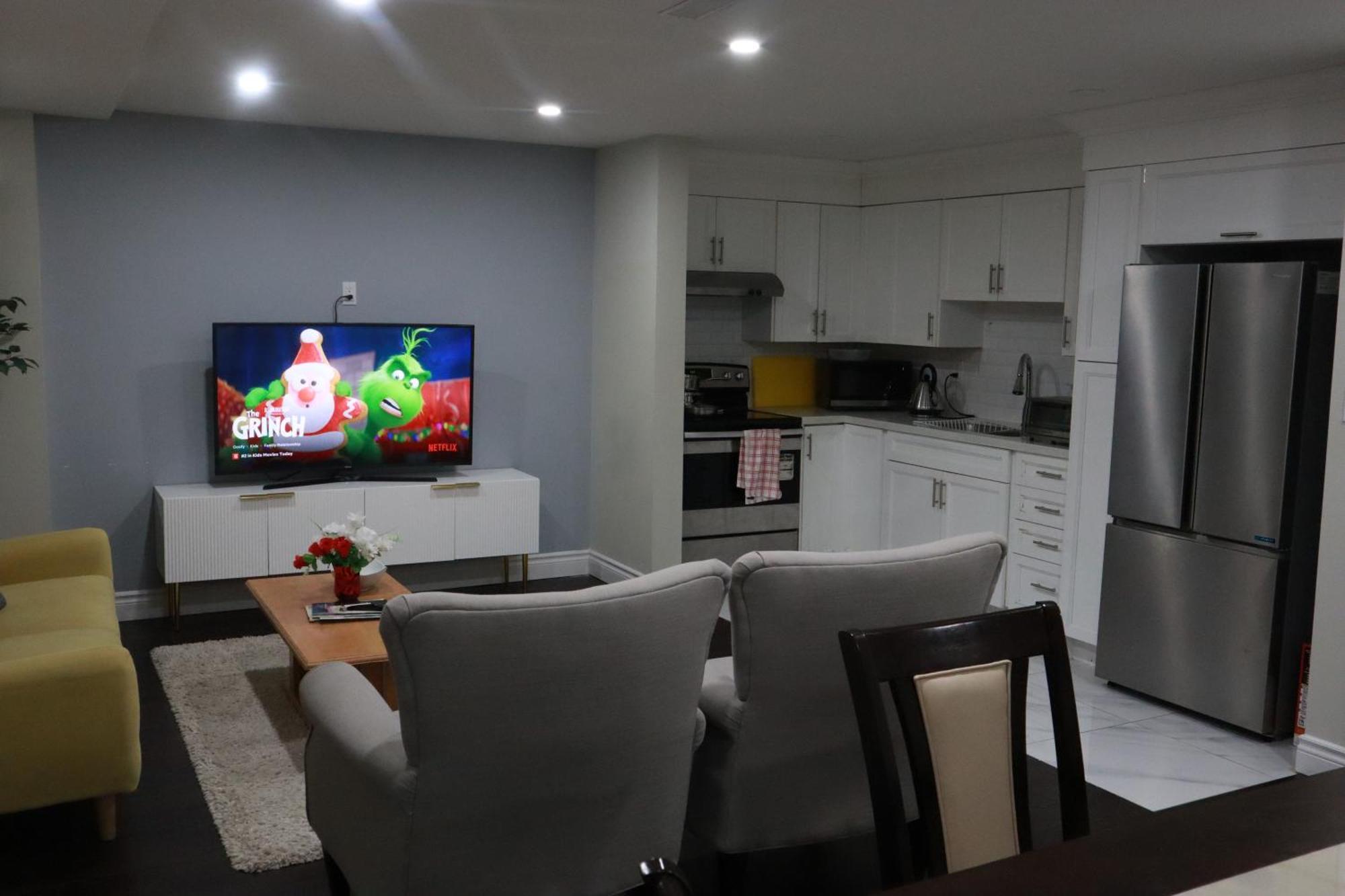 Stunning Furnished 2Bedroom/2Washroom Apartment Brampton Exteriör bild