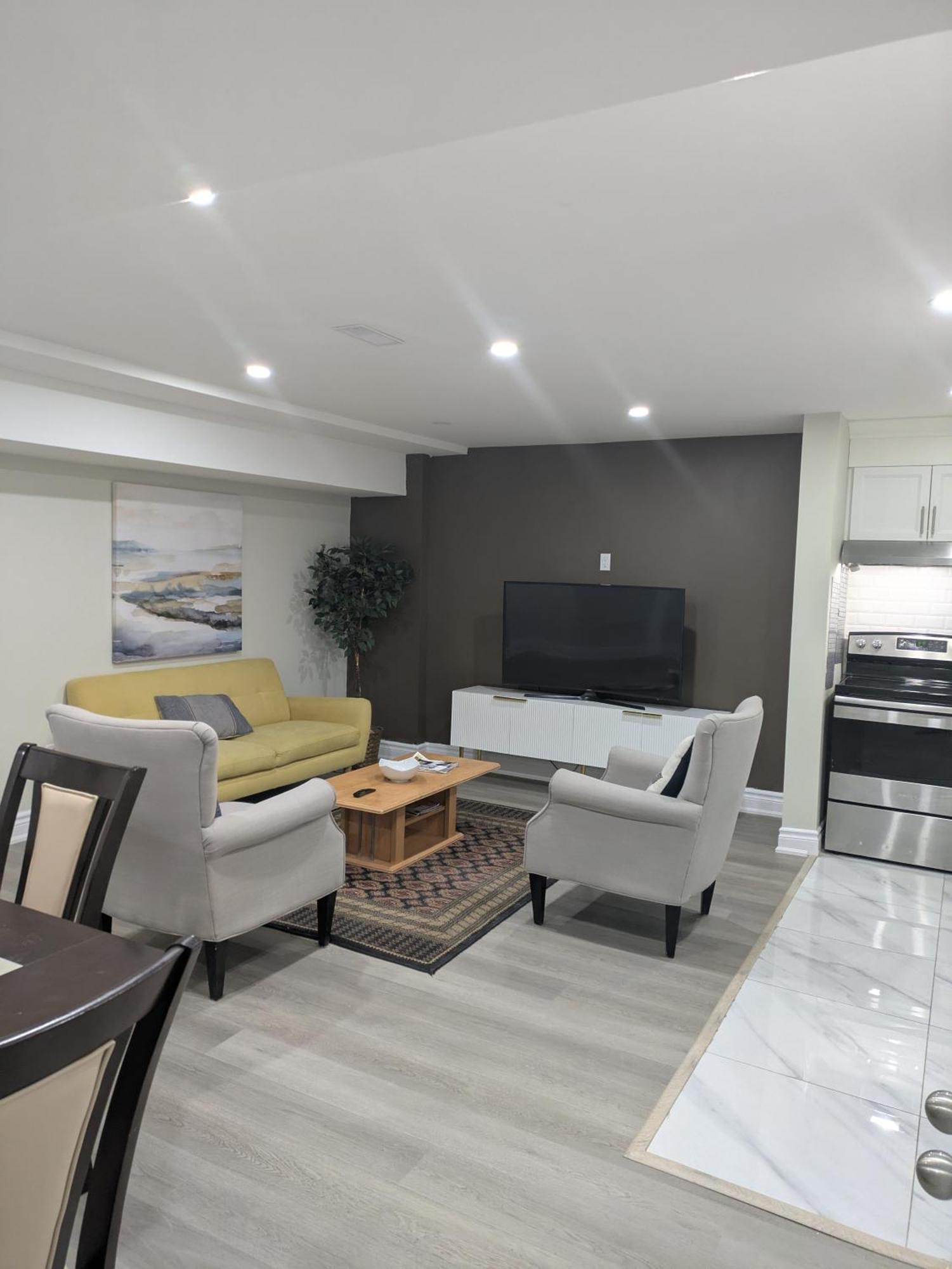 Stunning Furnished 2Bedroom/2Washroom Apartment Brampton Exteriör bild